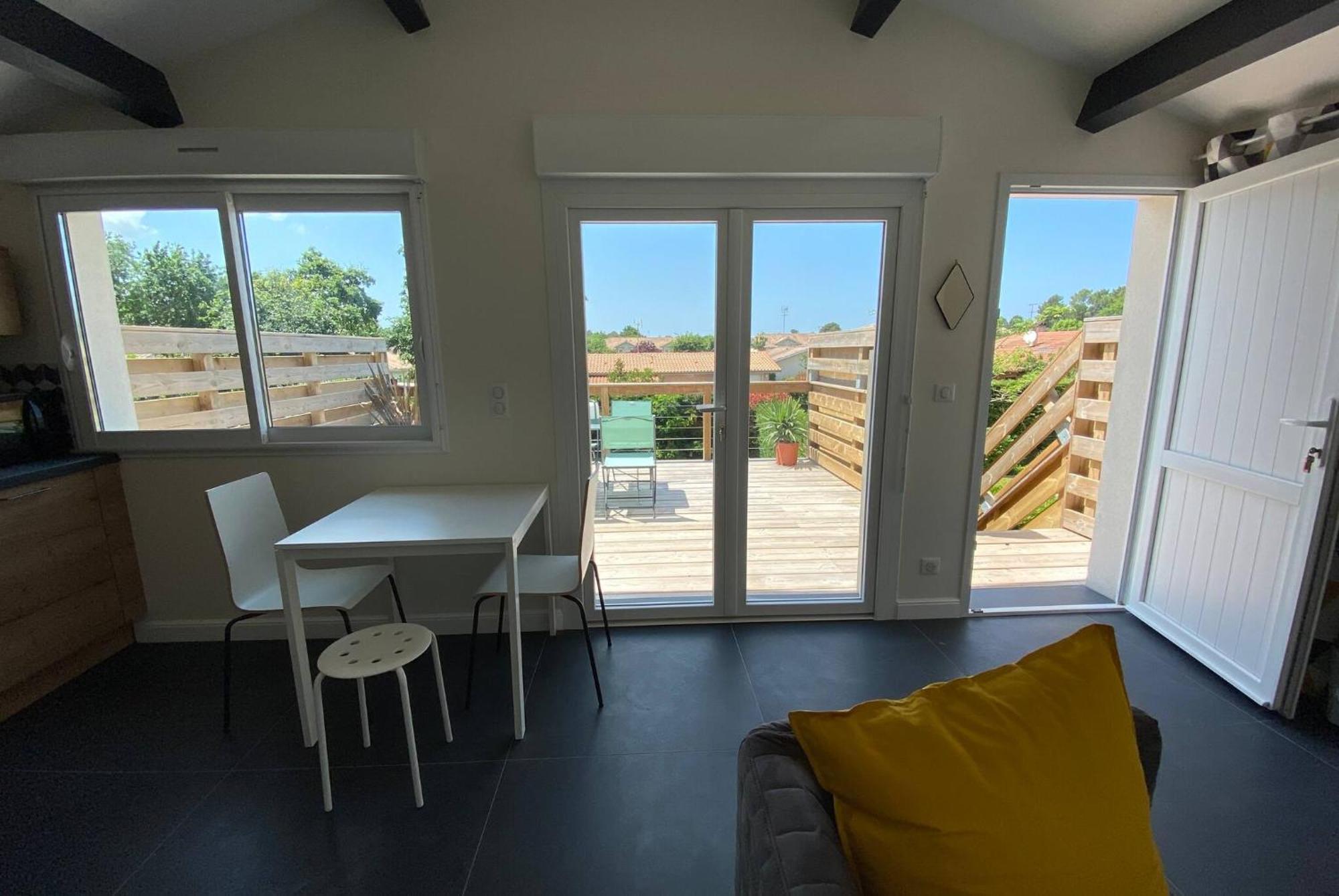 Appartement Des Pignons A Lege Bourg ภายนอก รูปภาพ
