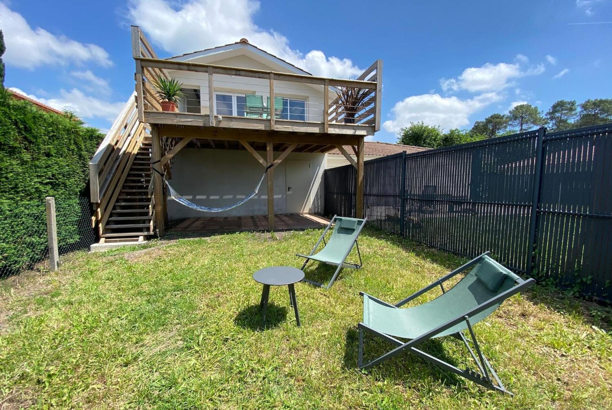 Appartement Des Pignons A Lege Bourg ภายนอก รูปภาพ